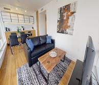 Living Room (706)